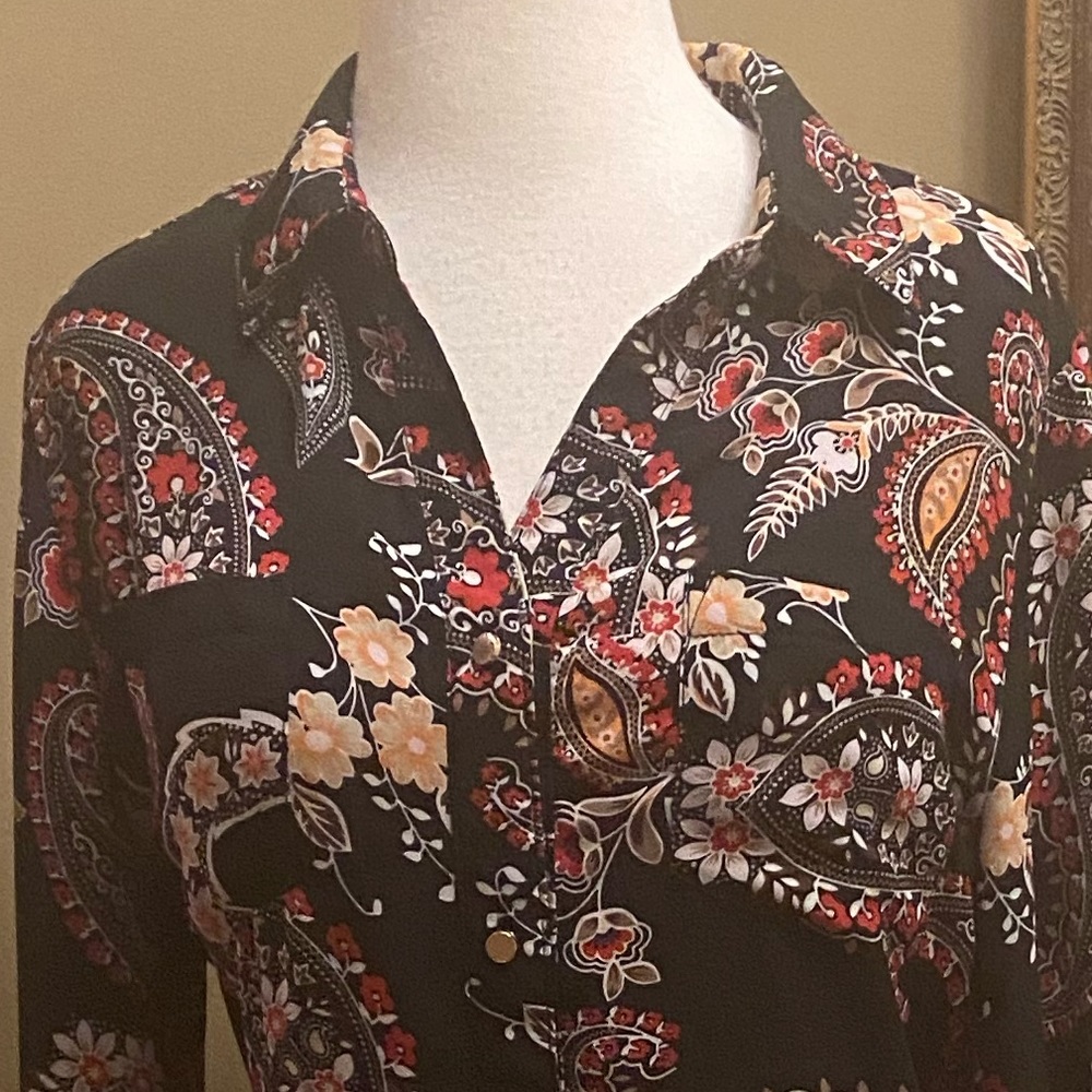 New Directions Black Floral Tunic Top Size M - Picture 13 of 16